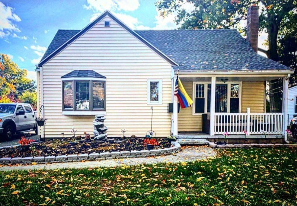 Adorable&Cozy Suburban Home Mins From Dwtn/Airport โรเชสเตอร์ ภายนอก รูปภาพ